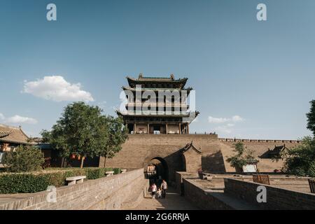 Stadtmauer der antiken Stadt Pingyao, EINER traditionellen chinesischen Altstadt in Shanxi Stockfoto