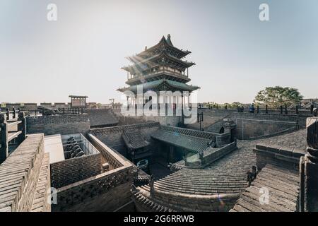 Stadtmauer der antiken Stadt Pingyao, EINER traditionellen chinesischen Altstadt in Shanxi Stockfoto