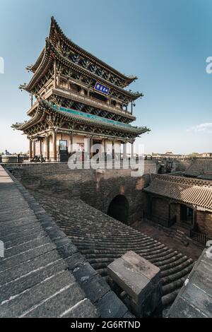 Stadtmauer der antiken Stadt Pingyao, EINER traditionellen chinesischen Altstadt in Shanxi Stockfoto