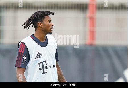 München, 7. Juli 2021, Omar Richards, FCB 3 im Training des FC BAYERN MÜNCHEN am 7. Juli 2021 in München, Deutschland Saison 2021/2022, Spieltag x, 1.Bundesliga, FCB, München, x.Spieltag. © Peter Schatz / Alamy Live News Stockfoto