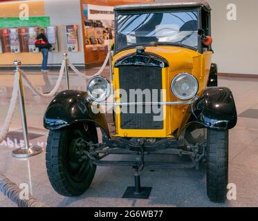 Peugeot 5CV, 1925, auf der Ausstellung von Retro-Fahrzeugen, Moskau, Russland Stockfoto