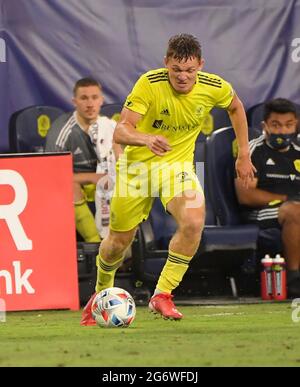 8. Juli 2021: Nashville SC Mittelfeldspieler Luke Haakenson (26) dribbelt in der zweiten Hälfte eines MLS-Spiels zwischen Atlanta United und Nashville SC im Nissan Stadium in Nashville TN Steve Roberts/CSM den Ball A an Stockfoto