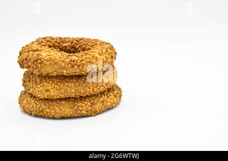 Sesam Bagels in den Tagen der Öllampen in der Türkei gebacken, traditionelle Sesam kandil simidi Stockfoto