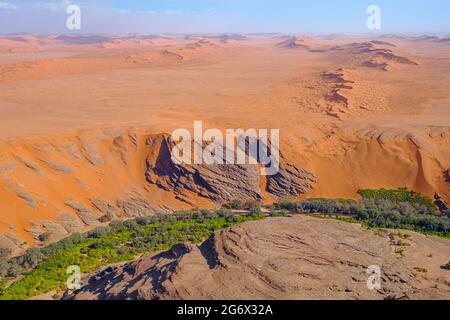 Skeleton Coast Luftaufnahme des Kuiseb River. Namibia, Afrika Stockfoto