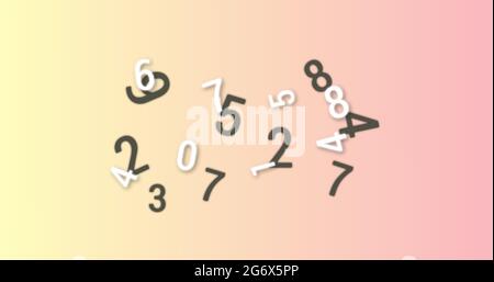 Zufällige Zahlen und Alphabete, die sich vor orangefarbenem und pinkem Hintergrund bewegen und wechseln Stockfoto