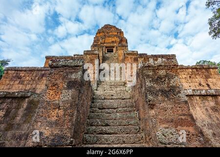 Baksei Chamkrong Tempel ist ein kleiner Hindu-Tempel im Angkor Komplex, Siem Reap Provinz, Kambodscha, Asien Stockfoto