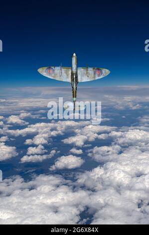 Royal Air Force Fighter 'ace' James Edgar 'Johnnie' Johnson fliegt Spitfire Mk IX EN398 im Jahr 1943. A Flight Artworks Darstellung. Stockfoto