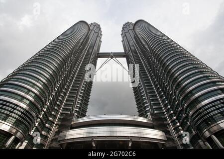 Architektur in kuala lumpur. Futuristische Türme Stockfoto