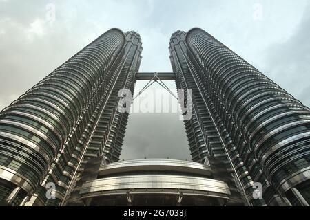 Architektur in kuala lumpur. Futuristische Türme Stockfoto