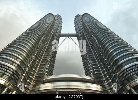 Architektur in kuala lumpur. Futuristische Türme Stockfoto