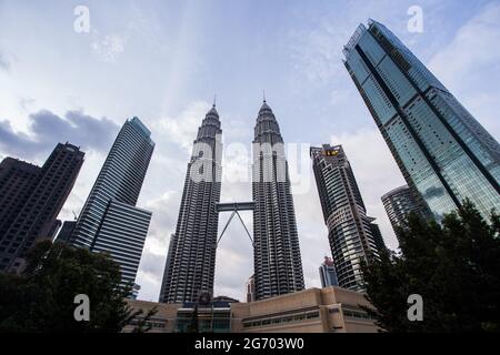 Architektur in kuala lumpur. Futuristische Türme Stockfoto