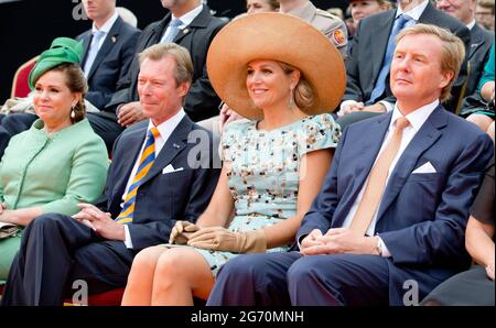 30. August 2014 - Maastricht König Willem-Alexander und Königin Maxima der Niederlande, König Philippe und Königin Mathilde von Belgien und Großherzog Henri, Großherzogin Maria Teresa und Präsident Joachim Gauck und seine Frau von Deutschland nehmen an den Feierlichkeiten zum 200-jährigen Königreich der Niederlande Teil. Stockfoto