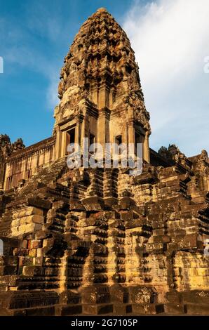 Angkor Wat Turm bei Sonnenuntergang, Siem Reap, Kambodscha. Stockfoto