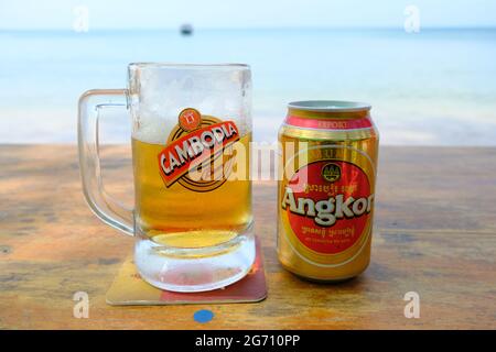 Kambodscha Sihanoukville - Kampong Som - Ou Chheuteal Beach Kambodschanisches Angkor Bier Stockfoto