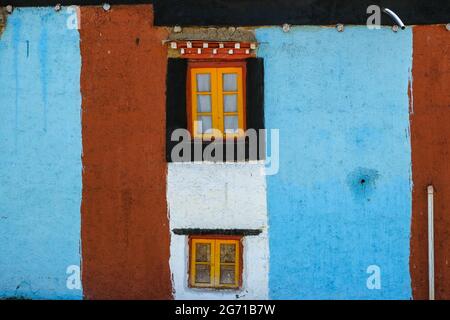 Komic, Indien - 2021. Juni: Ansichten des Tangyud-Klosters in Komic am 29. Juni 2021 im Spiti-Tal, Himachal Pradesh, Indien. Stockfoto