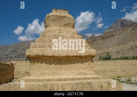 Tabo, Indien - 2021. Juni: Blick auf das Tabo-Kloster im Dorf Tabo am 1. Juli 2021 im Spiti-Tal, Himachal Pradesh, Indien. Stockfoto