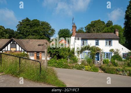 Peaslake, ein hübsches Dorf in den Surrey Hills AONB, England, Großbritannien Stockfoto