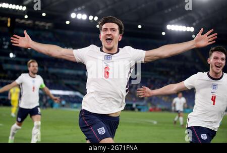 Aktenfoto vom 10-07-2021 von Aktenfoto vom 03-07-2021 von Englands Harry Maguire feiert das zweite Tor seiner Mannschaft während des UEFA-Viertelfinalspiels der Euro 2020 im Stadio Olimpico, Rom. Ausgabedatum: Samstag, 10. Juli 2021. Stockfoto