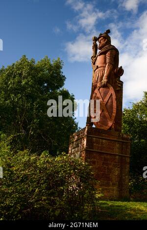 Die rote Sandsteinstatue von William Wallace beim Blick über den Fluss Tweed, in Auftrag gegeben von David Steuart Erskine, 11. Earl of Buchan Stockfoto