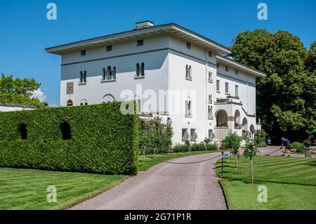 Solliden auf der schwedischen Ostseeinsel Öland. Soliiden ist der Sommerpalast der schwedischen Königsfamilie, inspiriert von der Villa San Michele auf Capri. Stockfoto