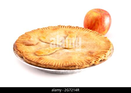 Traditionelle hausgemachte Apfelkuchen isoliert auf einem weißen Hintergrund Stockfoto