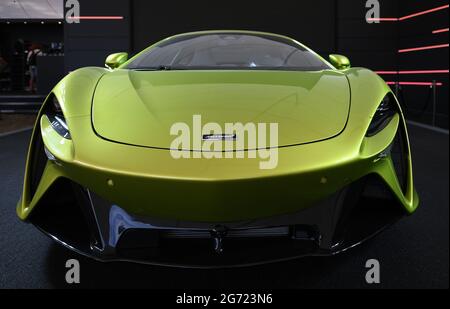 Goodwood House, Chichester, Großbritannien. Juli 2021. Goodwood Festival of Speed; Tag zwei; die McLaren Artura auf der Ausstellung bei Goodwood Credit: Action Plus Sports/Alamy Live News Stockfoto