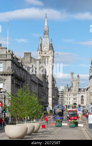 Aberdeen Town House Uhrenturm von der Union Street, City of Aberdeen, Aberdeenshire, Schottland, Vereinigtes Königreich Stockfoto