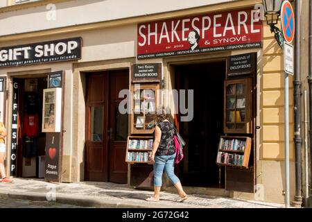 Shakespeare and Sons Prager Buchhandlung Mala Strana Tschechische Republik Stockfoto