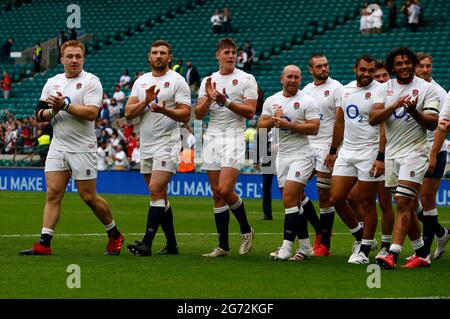 London, Inited Kingdom. Juli 2021. LONDON, ENGLAND - 10. JULI: England Spieler nach dem SpielenInternationale Freundschaft zwischen England und Kanada im Twickenham Stadium, London, UK am 10. Juli 2021 Credit: Action Foto Sport/Alamy Live News Stockfoto