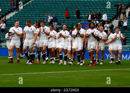 London, Inited Kingdom. Juli 2021. LONDON, ENGLAND - 10. JULI: England Spieler nach dem SpielenInternationale Freundschaft zwischen England und Kanada im Twickenham Stadium, London, UK am 10. Juli 2021 Credit: Action Foto Sport/Alamy Live News Stockfoto