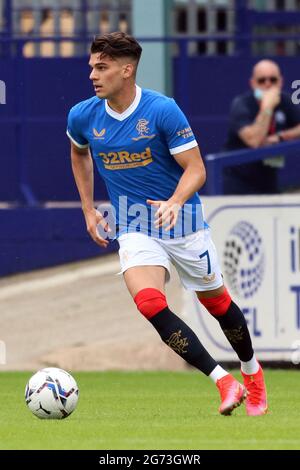 Birkenhead, Großbritannien. Juli 2021. IANIS Hagi von den Rangers beim Vorsaison-Freundschaftsspiel zwischen Tranmere Rovers und den Rangers im Prenton Park am 10. Juli 2021 in Birkenhead, England. (Foto von Richard Ault/phcimages.com) Quelle: PHC Images/Alamy Live News Stockfoto