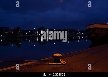 Langzeitbelichtung in der Marina Rünthe in Bergkamen Stockfoto