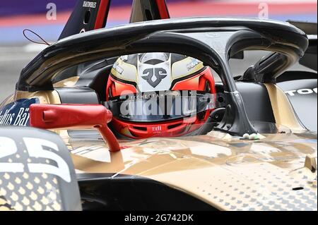 New York, USA. Juli 2021. Der französische Fahrer Jean-Eric Vergne von DS Techeetah nimmt am Qualifying-Lauf 10 der ABB FIA Formula E Championship - New York City im Brooklyn-Stadtteil New York City, NY, 10. Juli 2021 Teil. (Foto von Anthony Behar/Sipa USA) Quelle: SIPA USA/Alamy Live News Stockfoto