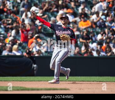 Juli 10 2021 San Francisco CA, USA Washington Nationals Shortstop Trea Turner (7) spielt im Feld während des MLB-Spiels zwischen den Washington Nationals und den San Francisco Giants, Nationals lost10-4 im Oracle Park San Francisco Calif. Thurman James / CSM Stockfoto