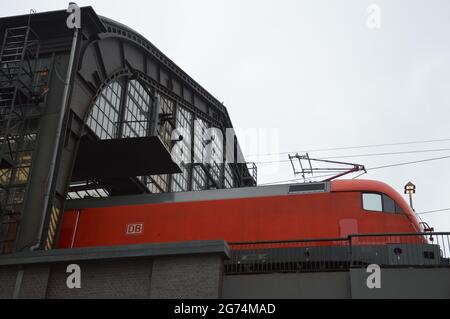 Bahnhof Berlin Friedrichstraße - 9. Juli 2021. Stockfoto