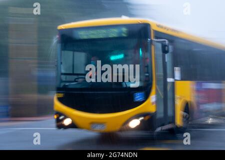 Umzugsbus, Newtown, Wellington, Nordinsel, Neuseeland Stockfoto