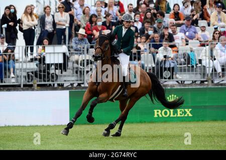 Fanny Skalli reitet Jonka-A während der Masters Chantilly 2021, FEI-Reitveranstaltung, Jumping CSI5 am 10. Juli 2021 im Chateau de Chantilly in Chantilly, Frankreich - Foto Christophe Bricot / DPPI Stockfoto