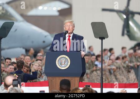 30. Juni 2019-Osan, Südkorea-US-Präsident Donald Trump Rede auf dem Militärflugplatz Osan für ihre Soldaten Treffen Veranstaltung auf dem Militärflugplatz Osan in Osan, Südkorea US-Präsident Donald Trump trifft den nordkoreanischen Leder Kim Jong UN heute im Waffenstillstandsdorf Panmunjom. Stockfoto