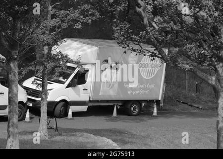 ITV-Filmcrews Filmen Kabelwagen-Szenen auf dem Great Orme Llandudno Wales für Coronation Street Stockfoto