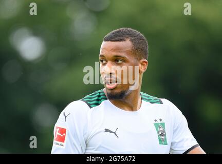 Borussia Monchengladbach, Deutschland. Juli 2021. Alassane PLÄDOYER (MG) Fußball-Testspiel, Borussia Monchengladbach (MG) - Viktoria Köln (VK) 2: 2, am 07/10/2021 in Borussia Monchengladbach/Deutschland. â Credit: dpa/Alamy Live News Stockfoto