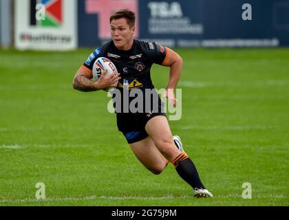 Castleford, Großbritannien. Juli 2021. Tyla Hepi von Castleford Tigers während des Betfred Super League-Spiels zwischen Castleford Tigers V Salford Red Devils am 11. Juli 2021 bei der „Mend A Hose Jungle“ in Castleford, West Yorkshire. Kredit: Craig Cresswell/Alamy Live Nachrichten Stockfoto