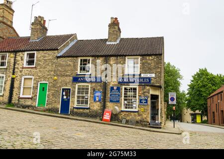 Lincoln Antiquitäten und Sammlerstücke Steep Hill Lincoln City Stockfoto