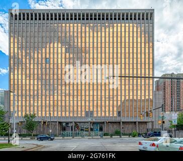 Polizeihauptquartier der Stadt Baltimore, aka Bishop L. Robinson, Sr. Police Administration Building, 601 East Fayette Street. Stockfoto