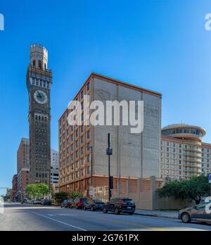 Der Bromo Seltzer Arts Tower liegt gegenüber dem ehemaligen Holiday Inn Baltimore - Inner Harbor. Stockfoto