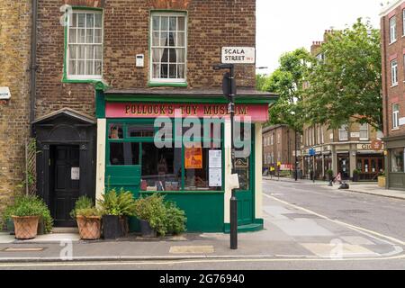 Pollocks Toy Museum in der Gegend von Fitzrovia. London Stockfoto