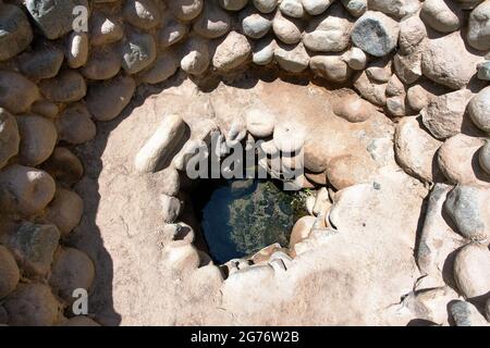 Cantalloc Aquädukt in Nazca, Spiral oder Kreis Aquädukte oder Brunnen, Peru, Inka Architektur und Kultur Stockfoto