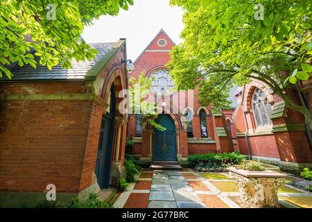 Sonnige Außenansicht der Sage-Kapelle der Cornell University in Ithaca, New York Stockfoto