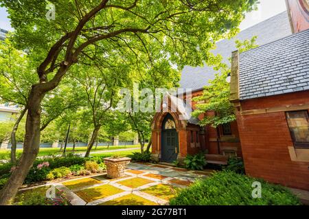 Sonnige Außenansicht der Sage-Kapelle der Cornell University in Ithaca, New York Stockfoto