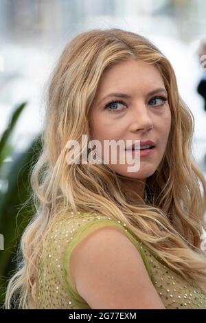 Cannes, Frankreich. Juli 2021. Katheryn Winnick nimmt am 11. Juli 2021 an der Fotoschau des „Flag Day“ während des 74. Jährlichen Filmfestivals in Cannes Teil. Franck Bonham/imageSPACE Credit: Imagespace/Alamy Live News Stockfoto