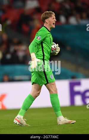 Wembley, London, Großbritannien. Juli 2021. Jordan Pickford (England) während des UEFA-Europameisterschafts-Finale 2020 zwischen Italien 4-3 England im Wembley-Stadion am 11. Juli 2021 in London, England. Quelle: Maurizio Borsari/AFLO/Alamy Live News Stockfoto